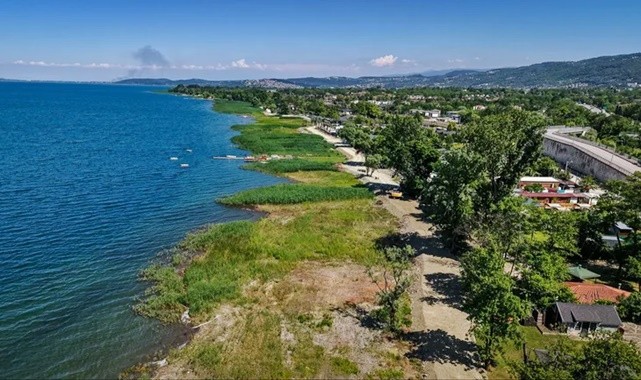 Sapanca Gölü kıyısında temizlik sonrası doğa yeniden canlandı
