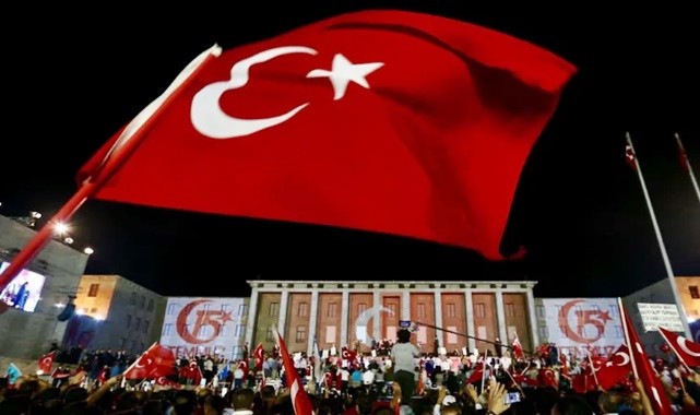 15 Temmuz’un 10. Yılı: Direniş Ruhu Taptaze, Endişeler Diri