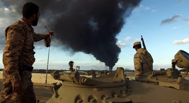 Libya'daki petrol tesislerine saldırı
