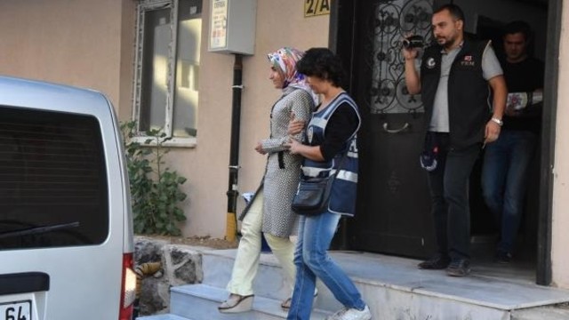 FETÖ'cü olduğu iddia edilen 76 adliye katibine gözaltı operasyonu