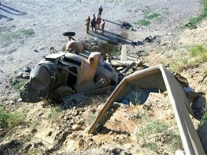 Taliban Mücahitleri Kandahar kentinde Helikopter Düşürdü