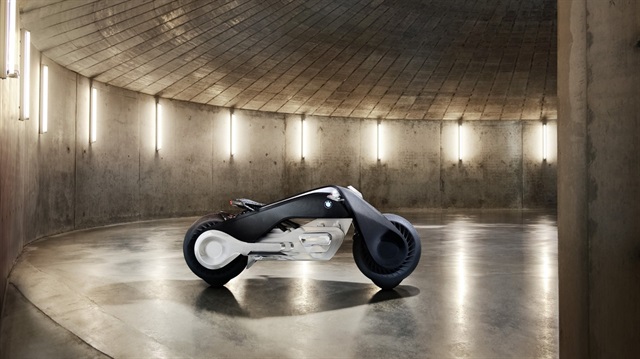 BMW'nin üstün özelliklere sahip motosikleti