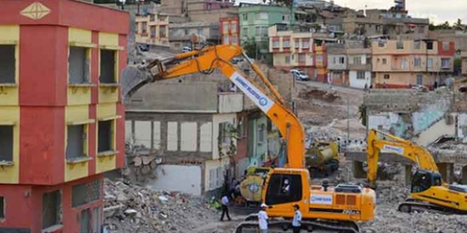 İstanbul Avrupa Yakası'nda Her gün 50 konut yenilenmek için yıkılıyor ?