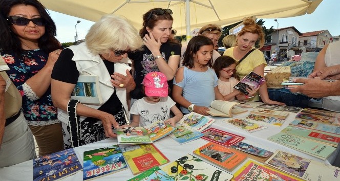 Foça 7. Kitap Şenliği, Demokrasi Meydanında gerçekleşti