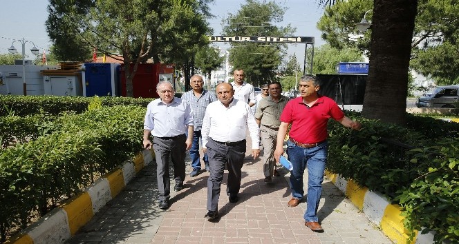 Çiğli Belediye Başkanı Hasan Arslan, site yönetimleriyle bir araya geldi