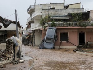 Yunanistan'da sel sonrası OHAL ilan edildi