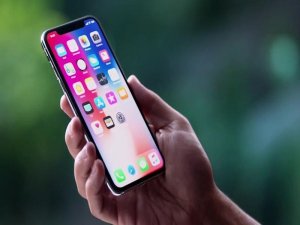 Apple'dan Sonbahar Sürprizi! IPhone XL Geliyor!