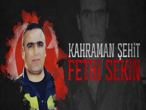 Kahramanca şehit düşen Fethi Sekin kabri başında anıldı