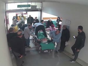 Kahraman Doktorun Çabasıyla Hayata Tutundu