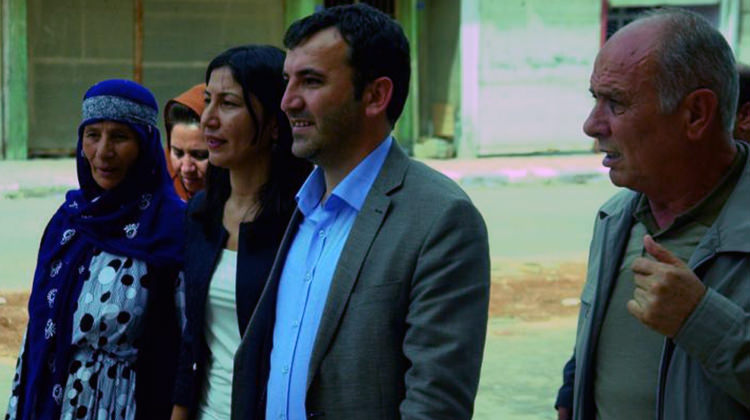 HDP'li Vekillere Halktan Tepki
