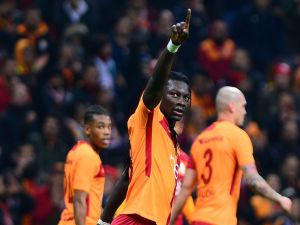 Gomis En Golcü Olduğu Lyon Performansına Yaklaştı