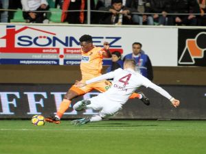 İlk Yarıda Tek Gol
