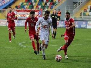 Boluspor, Altınordu’yu Gol Yağmuruna Tuttu