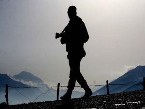 Türkiye’ye Sızmaya Çalışan Terörist Etkisiz Hale Getirildi