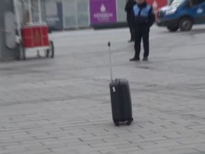 Taksim Meydanı’nda Şüpheli Valiz Paniği