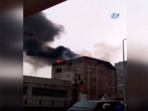 Sultangazi’de Çıkan İki Farklı Yangın Paniğe Neden Oldu