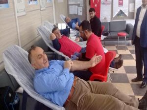 Özel Halk Otobüsü Çalışanları Mehmetçik İçin Kan Verdi