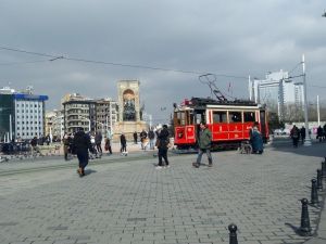 İstanbul’da Güneş Açtı