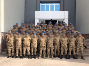 6 Kahraman Aynı Karede