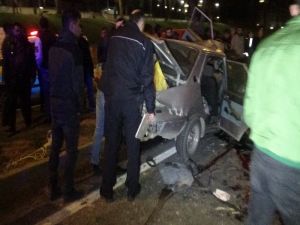 İki Araç Kafa Kafaya Çarpıştı: 1 Ölü, 1 Yaralı