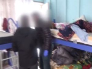 Polis Sürgülü 7 Çelik Kapı İle Karşılaştı
