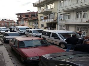 Dehşet: Yaşlı Adamı Bıçaklayarak Öldürdüler