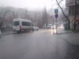 İstanbul’da Sağanak Yağış Etkili Oluyor
