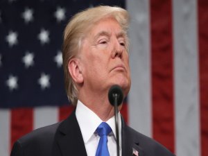 Trump Savaşı Başlatacak İmzayı Atıyor!