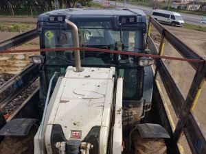 400 Bin Liralık İş Makinesini Çaldı