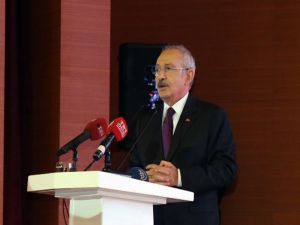 Kılıçdaroğlu Kadın Muhtarlarla Bir Araya Geldi