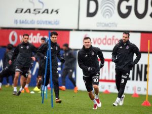 Beşiktaş Gençlerbirliği Maçı Hazırlıklarını Sürdürdü