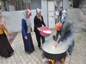 Mehmetçik’e Ev Yemeği