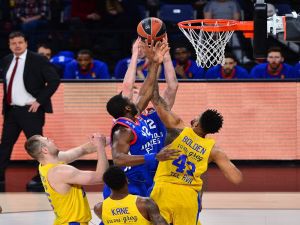 Anadolu Efes Sonunu Getiremedi
