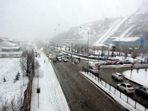 Erzurum’da Kar Kalınlığı 20 Santimetreye Ulaştı