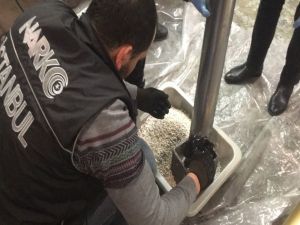 İstanbul’dan Suudi Arabistan’a Zehir Sevkiyatı Polise Takıldı