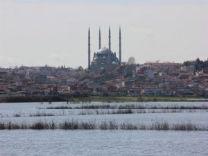 Edirne’de ‘Kırmızı Alarm’ Devam Ediyor
