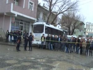Kardeşlerin Silahlı Kavgası: Ağabeyi Ve 4 Yeğenini Öldürdü